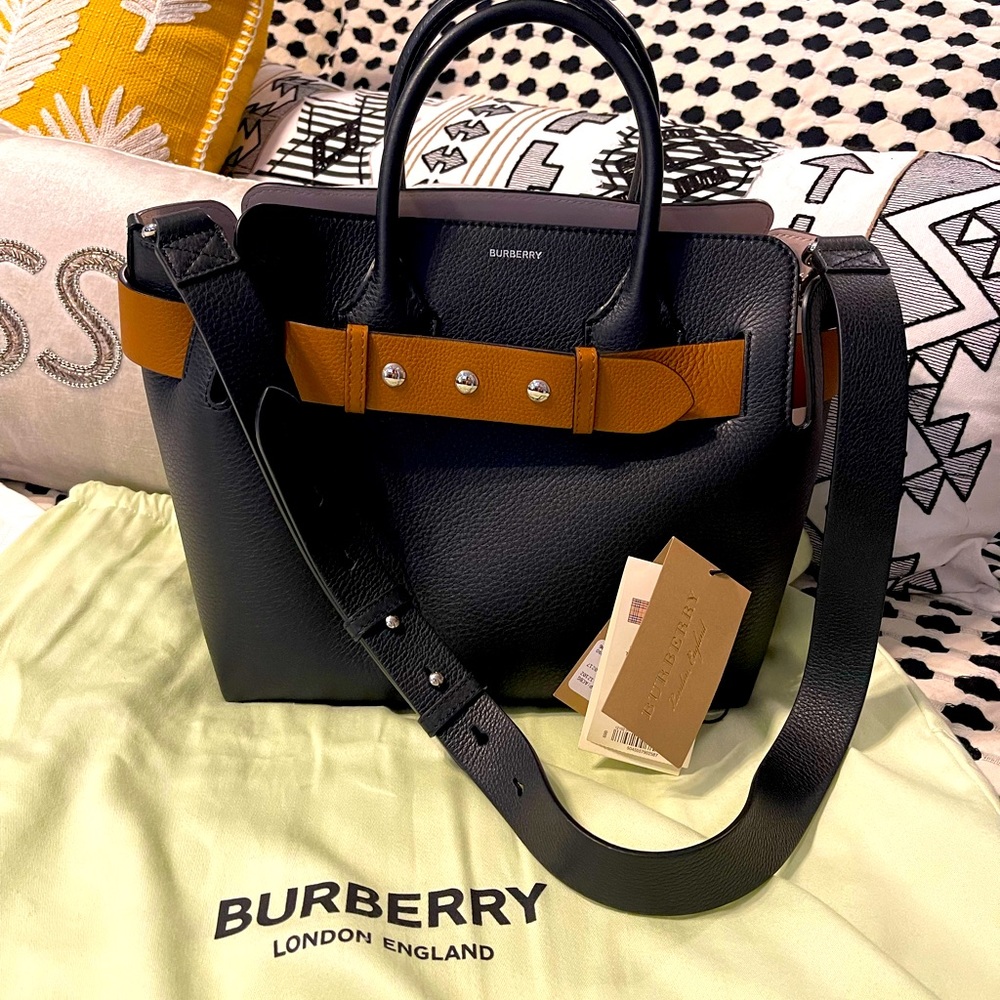 NWT Burberry Sm Belt Bag Black *WOW*